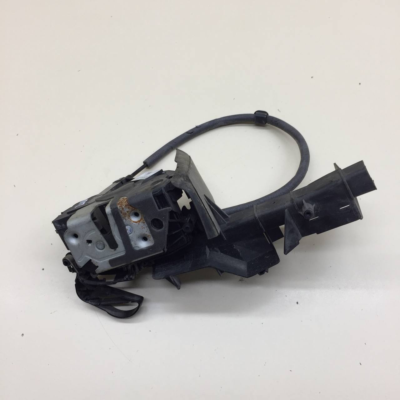 Замок двери передней правой Ford Focus 3 2011>