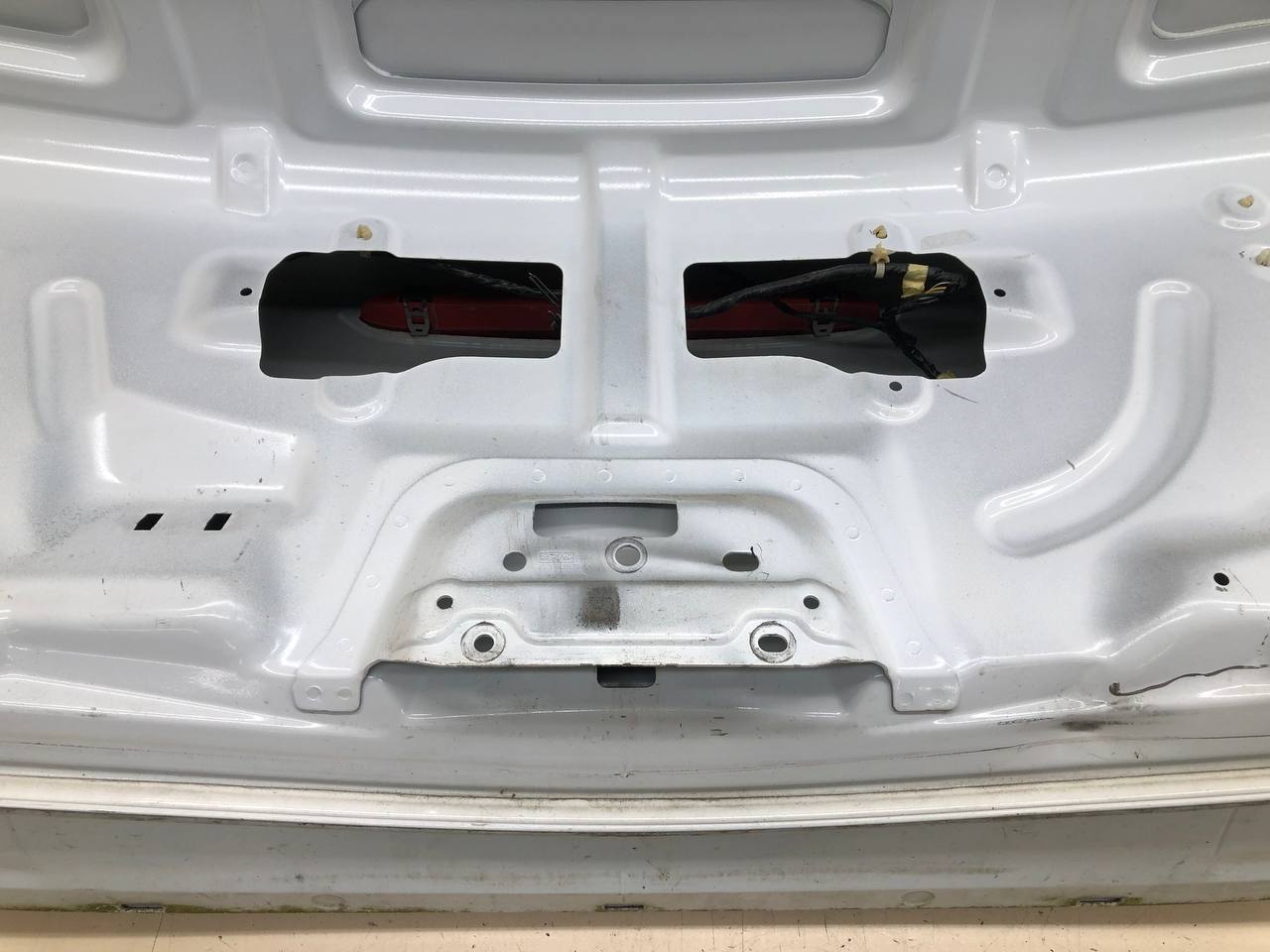 Крышка багажника Ford Mondeo 4 2007-2015