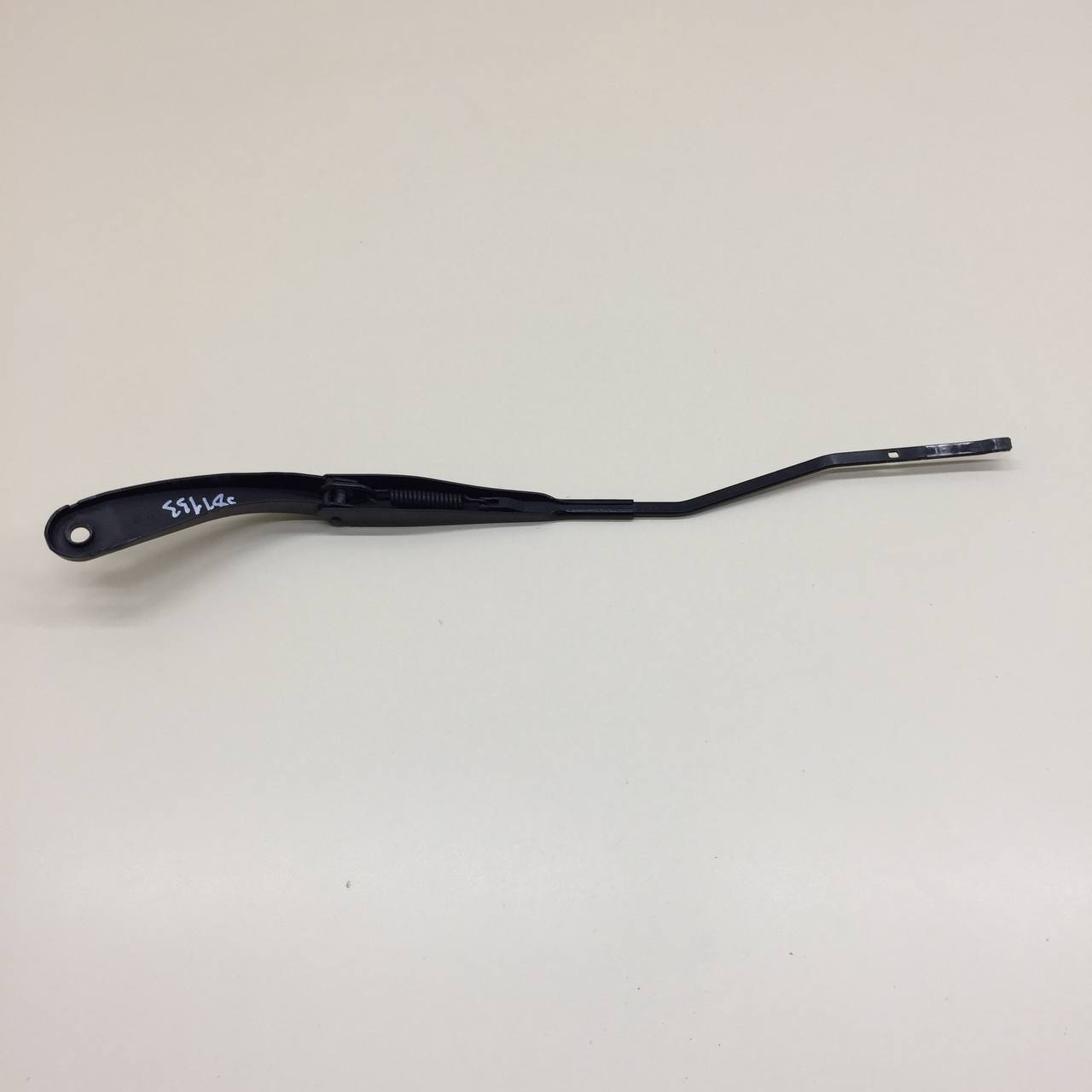 Поводок стеклоочистителя передний левый Renault Logan (2) 2014>