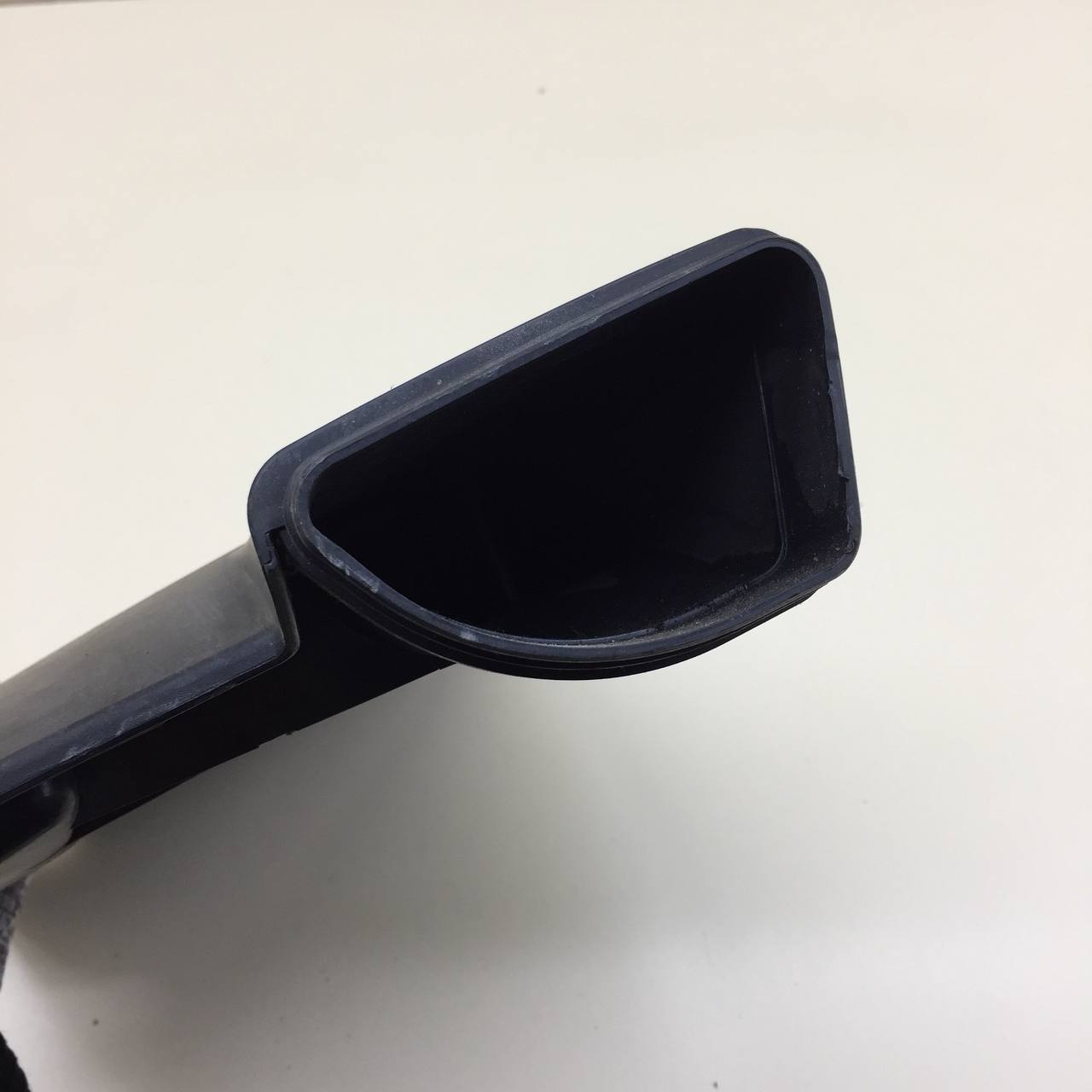 Крышка двигателя декоративная BMW 3-series E90/E91 2005-2011
