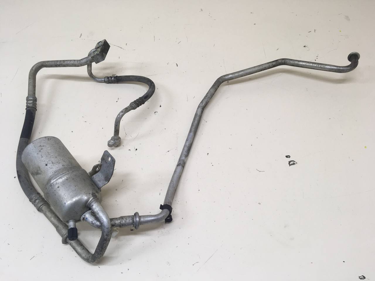 Трубка кондиционера Ford Fusion (JU) 2002-2012 Трубка кондиционера Ford Fusion (JU) 2002-2012