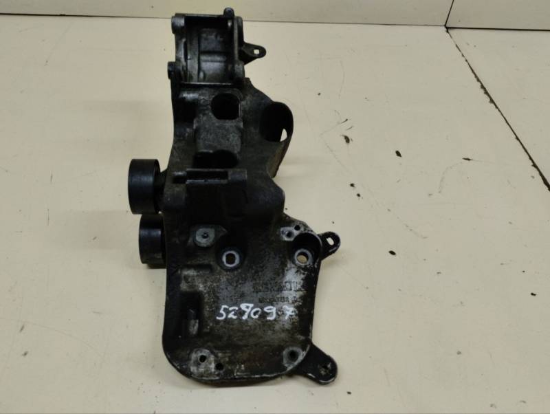 Кронштейн генератора Nissan Almera 3 (G11, G15) 2012> Кронштейн генератора Nissan Almera 3 (G11, G15) 2012>