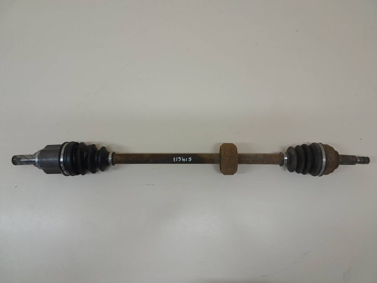 Полуось передняя правая Renault Sandero 2009-2014 Полуось передняя правая Renault Sandero 2009-2014