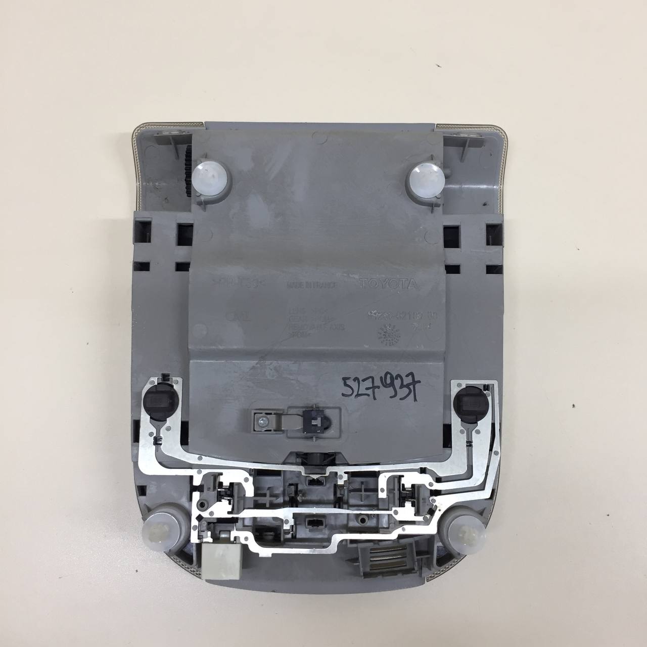 Плафон салонный Toyota Auris (E150) 2006-2012