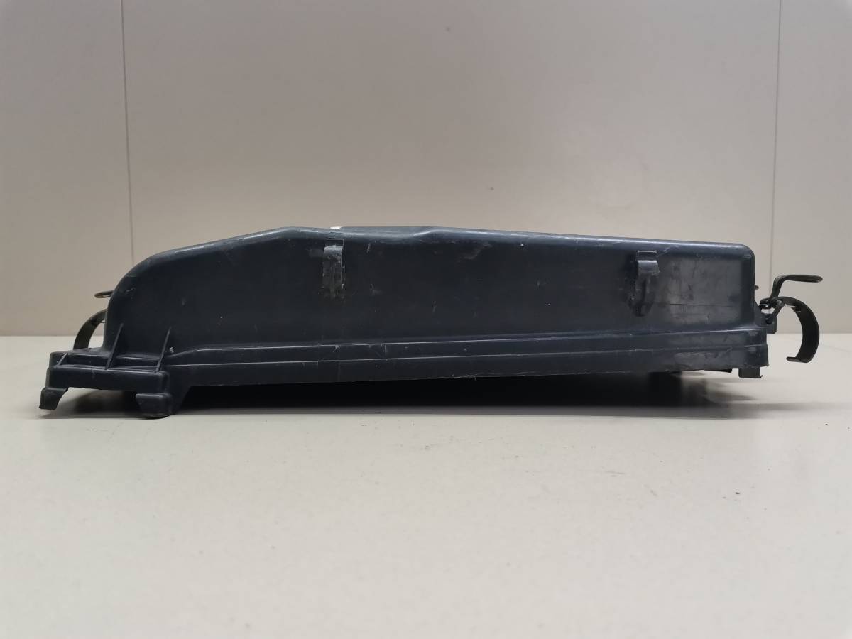 Крышка блока предохранителей Toyota Crown (S140) 1991-1995