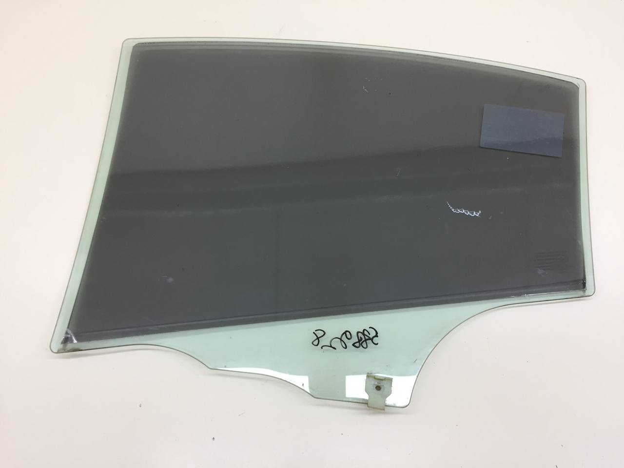 Стекло двери задней правой Mazda Mazda 3 (BK) 2002-2009