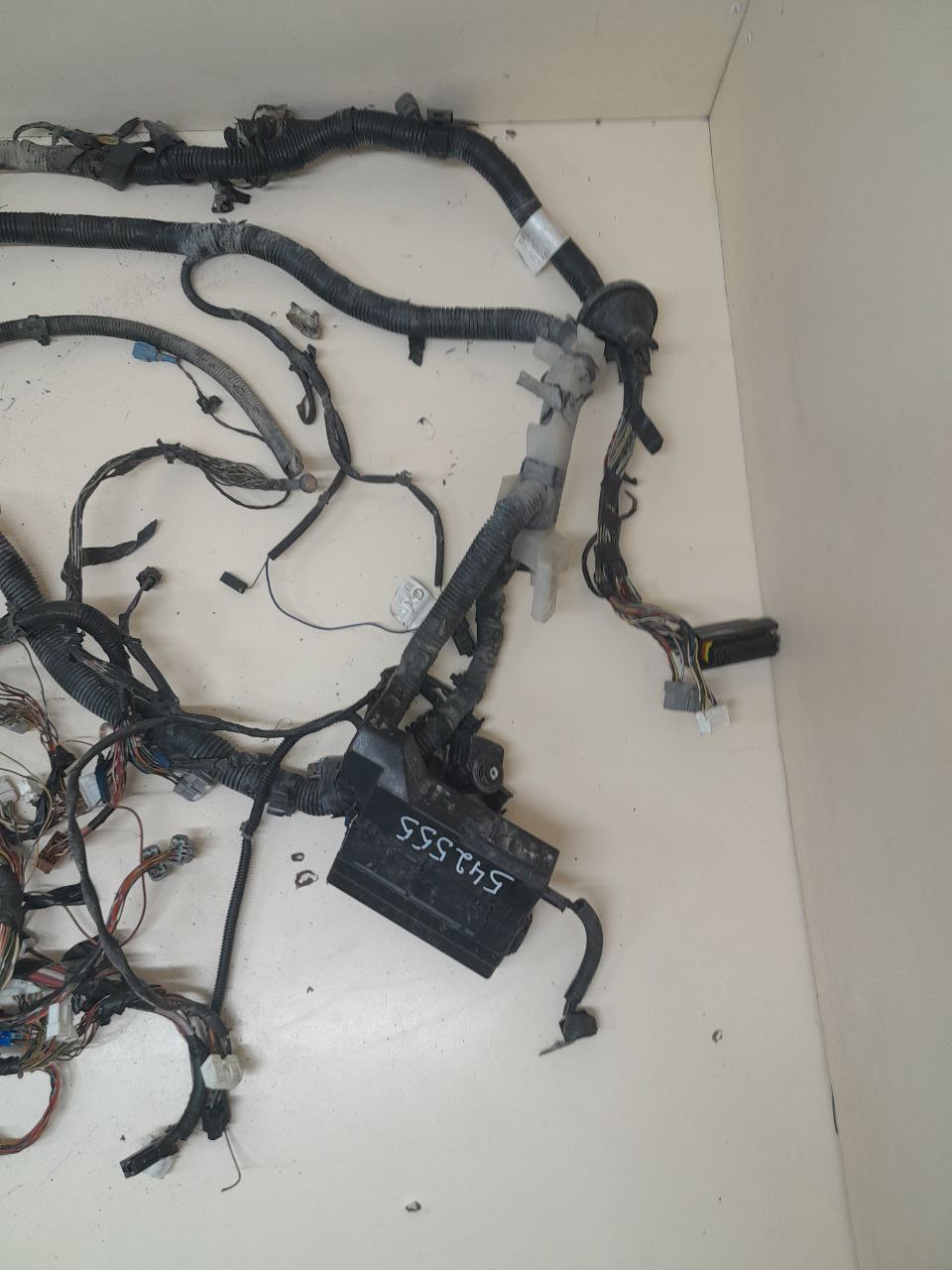 Проводка двс Nissan Almera (N16) 2000-2006 Проводка двс Nissan Almera (N16) 2000-2006
