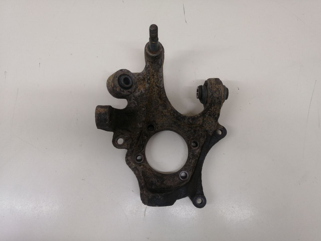 Кулак поворотный задний левый Hyundai ix55 2007-2013