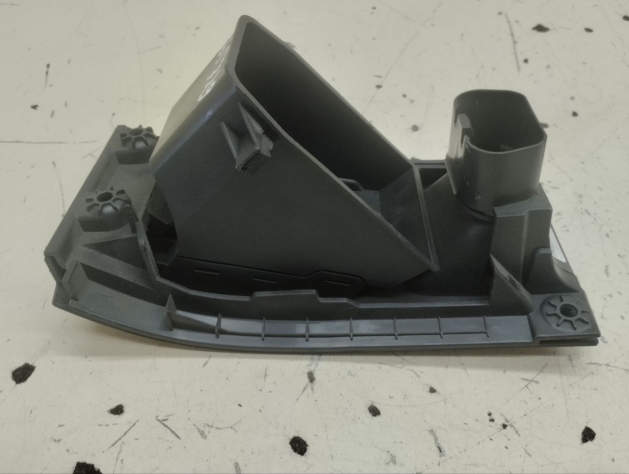 Бардачок Ford Mondeo 4 2007-2015 Бардачок Ford Mondeo 4 2007-2015