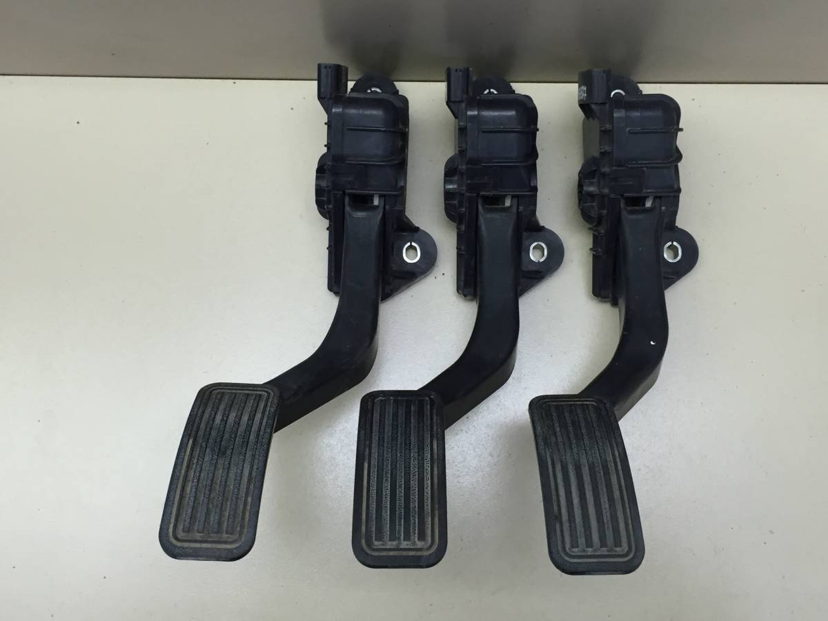 Педаль газа Mazda Mazda 6 (GG) 2002-2007