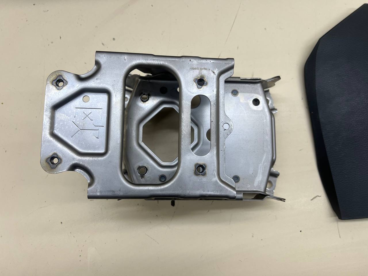 Консоль центральная Toyota Rav 4 (XA40) 2013-2019