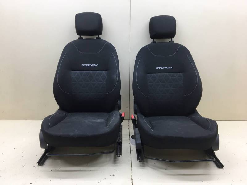 Сиденье (комплект) Renault Sandero Stepway (5S) 2014-2022 Сиденье (комплект) Renault Sandero Stepway (5S) 2014-2022