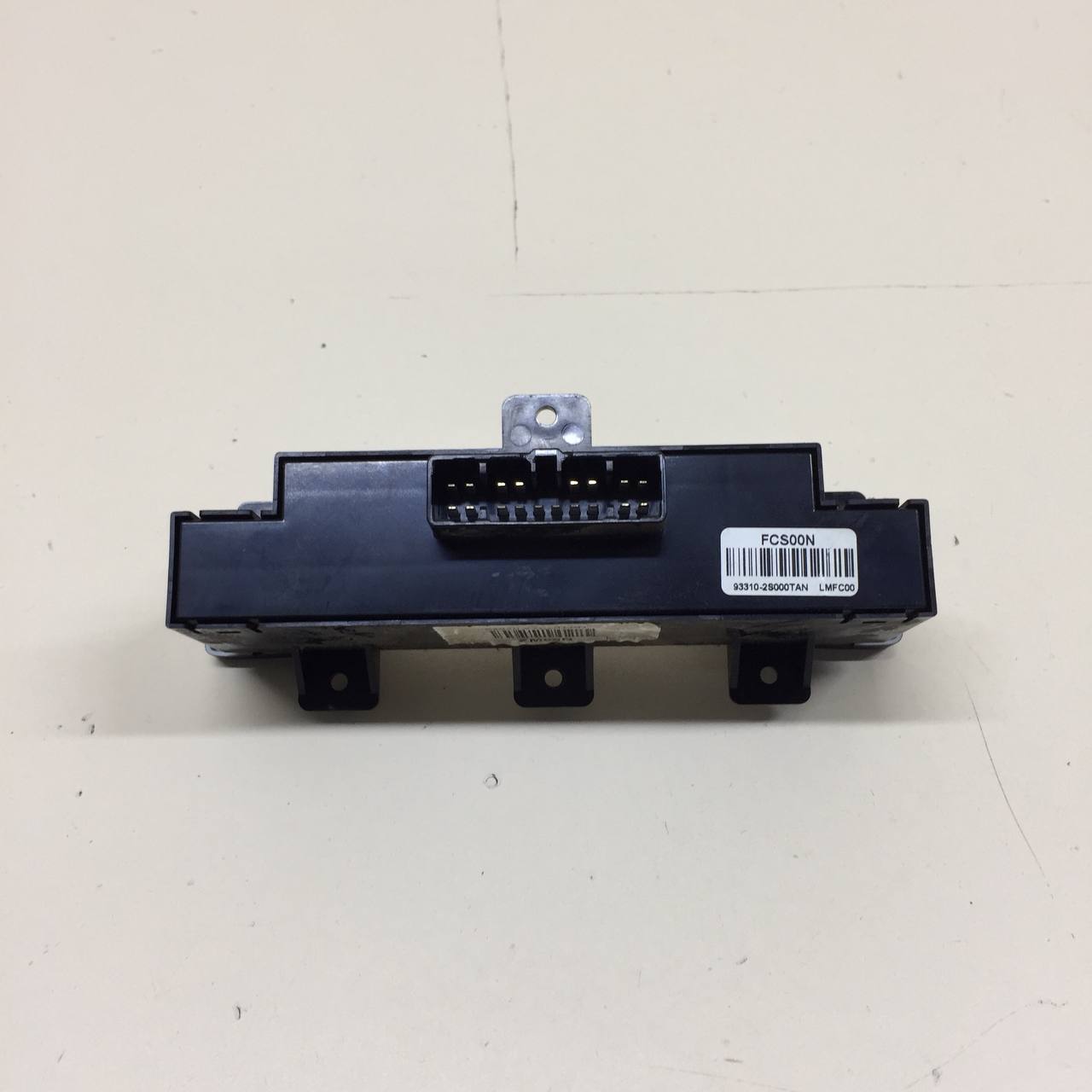 Блок кнопок Hyundai ix35 (LM) 2010-2015 Блок кнопок Hyundai ix35 (LM) 2010-2015