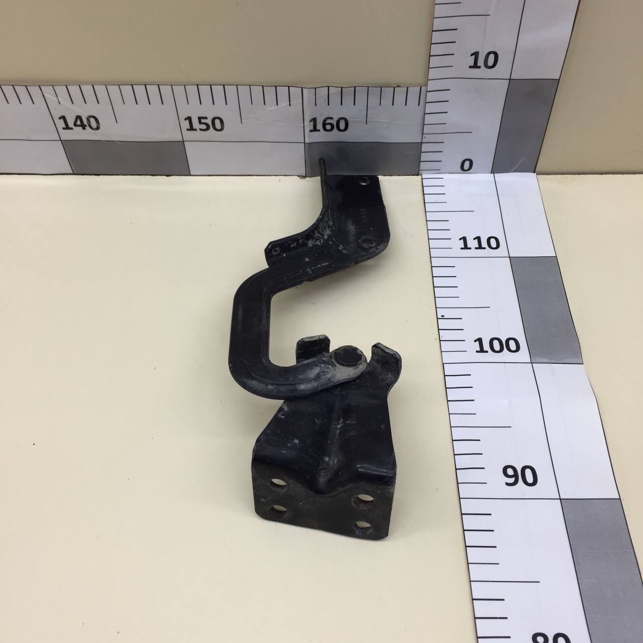 Петля двери багажника Mitsubishi Outlander XL (CW) 2006-2012 Петля двери багажника Mitsubishi Outlander XL (CW) 2006-2012