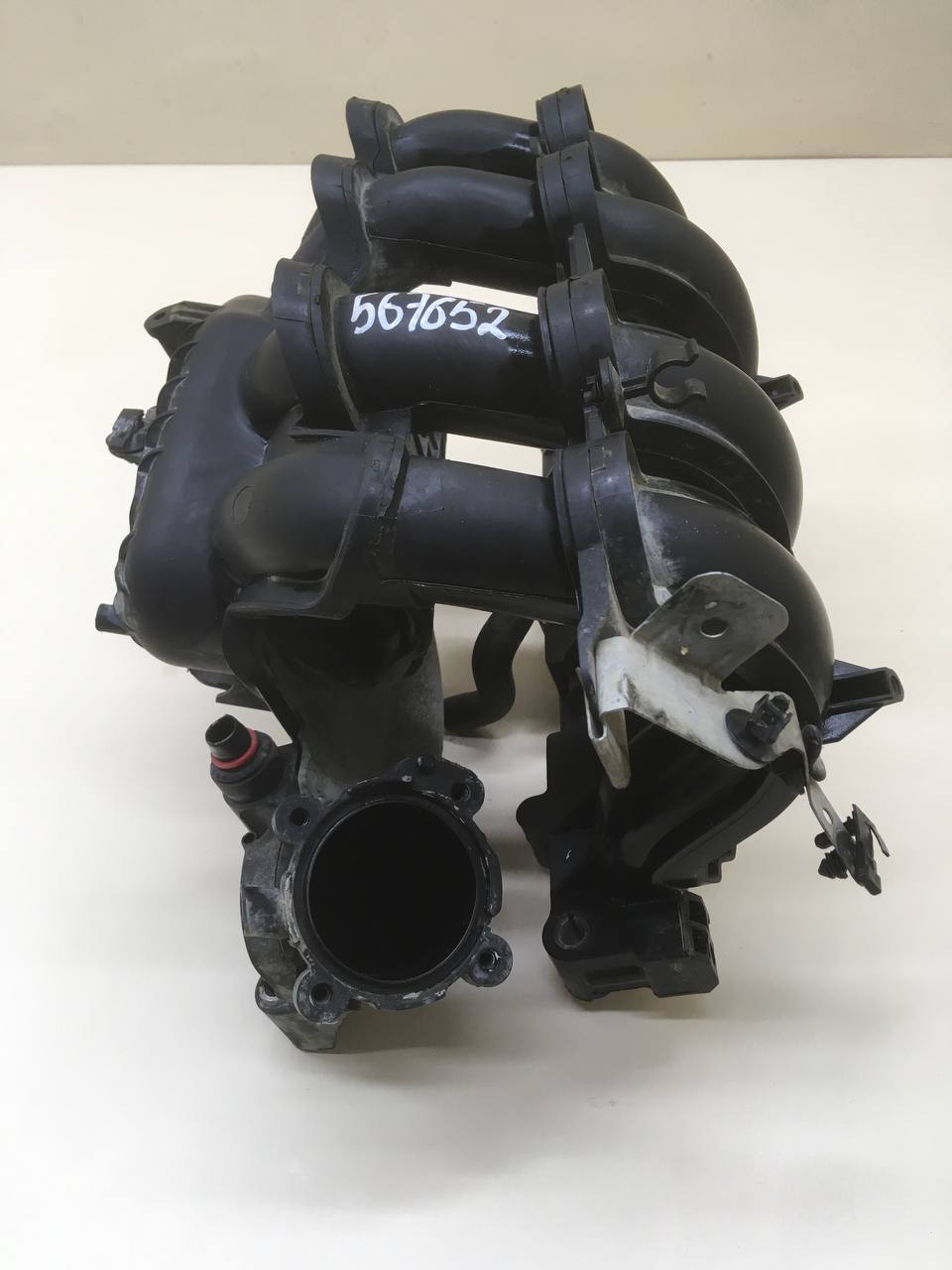 Коллектор впускной Ford Focus 3 2011> Коллектор впускной Ford Focus 3 2011>