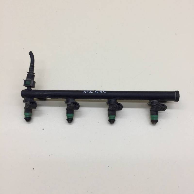 Рейка топливная (рампа) Nissan Almera 3 (G11, G15) 2012>