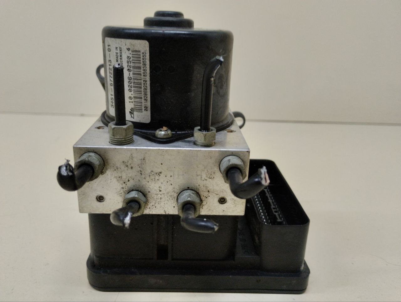 Блок ABS (насос) BMW 3-series E90/E91 2005-2011