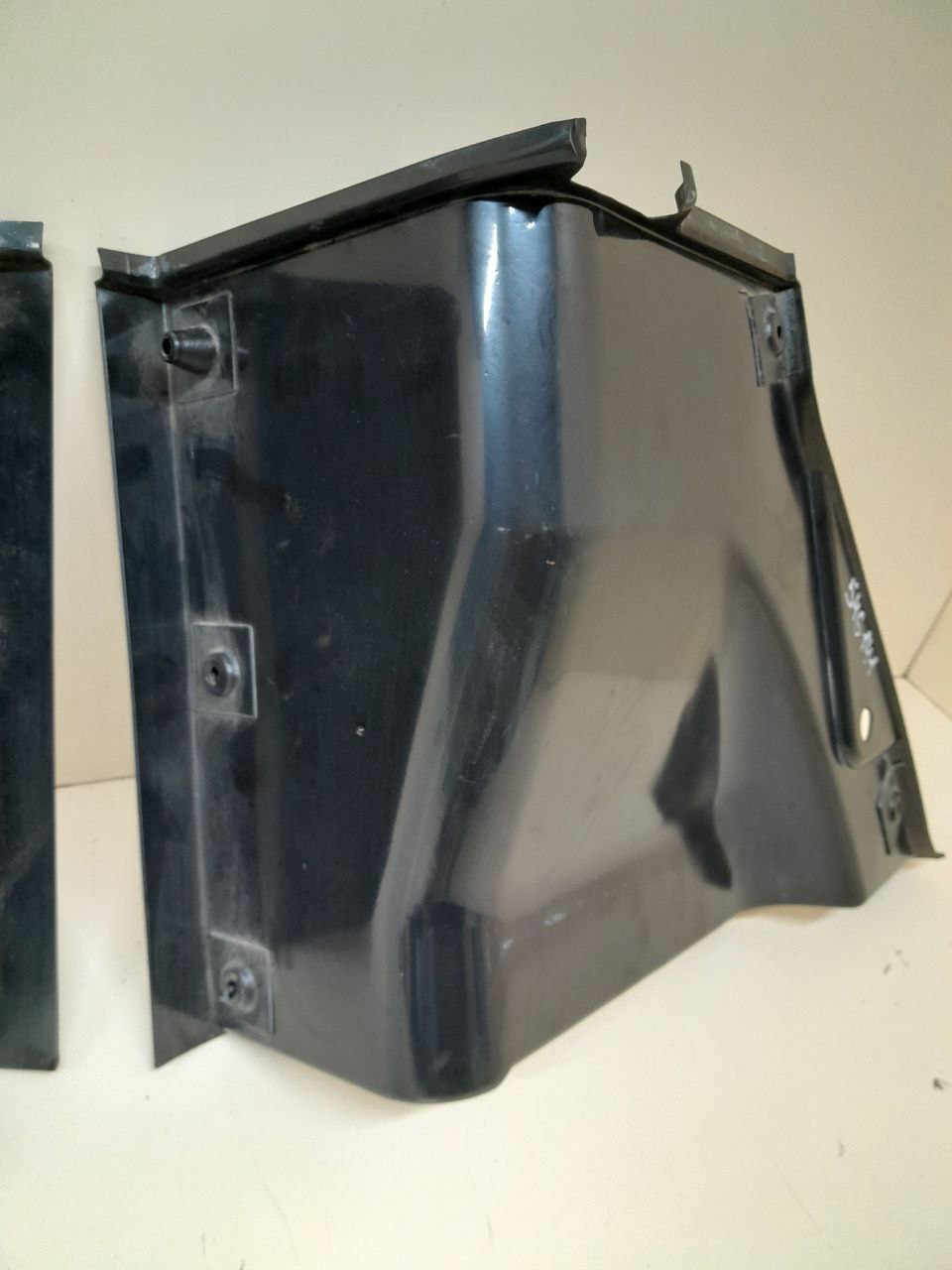 Обшивка стойки УАЗ Патриот (УАЗ-3163) 2005> Обшивка стойки УАЗ Патриот (УАЗ-3163) 2005>