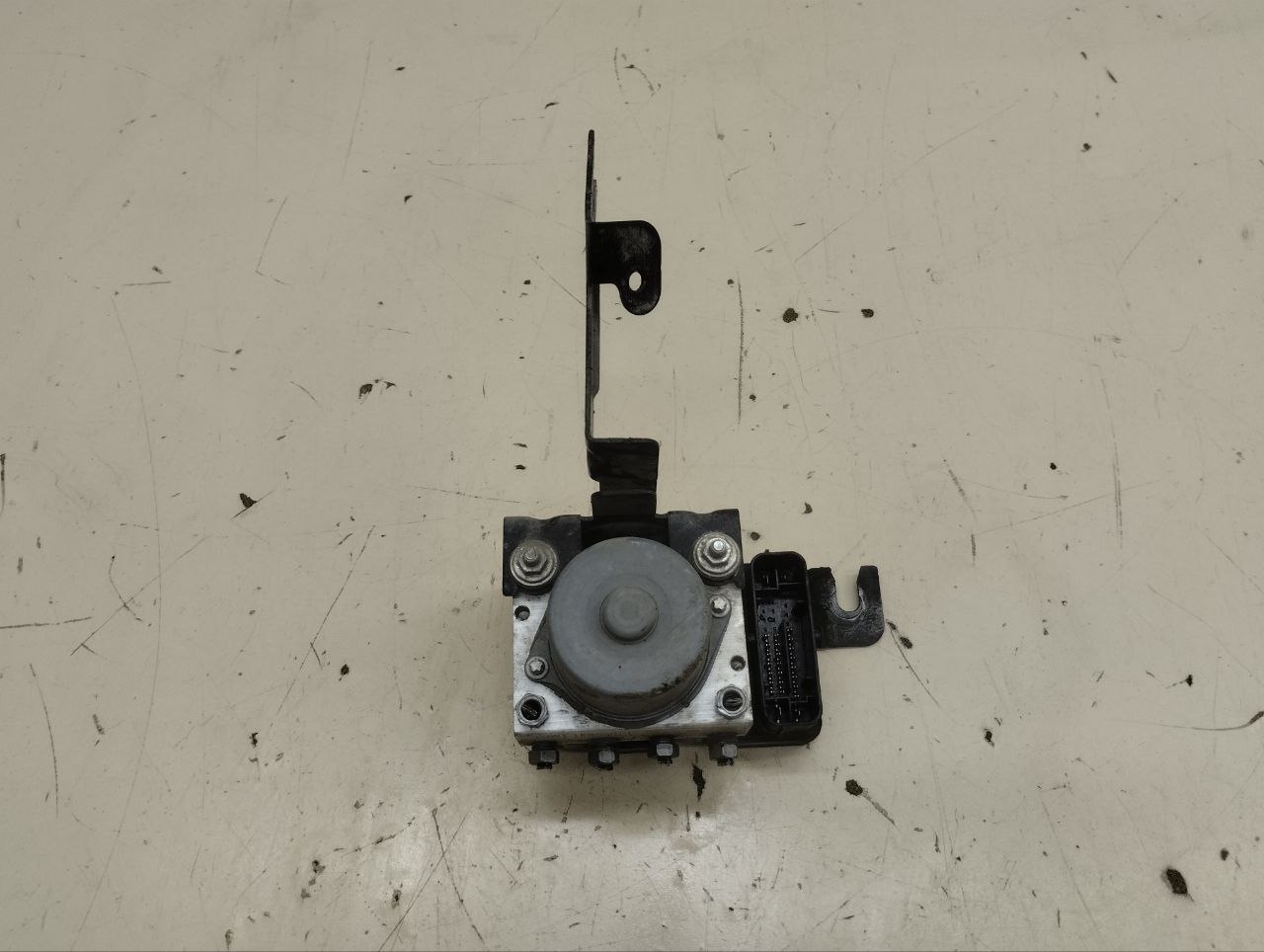 Блок ABS (насос) Renault Duster (HSA, HSM) 2012> Блок ABS (насос) Renault Duster (HSA, HSM) 2012>