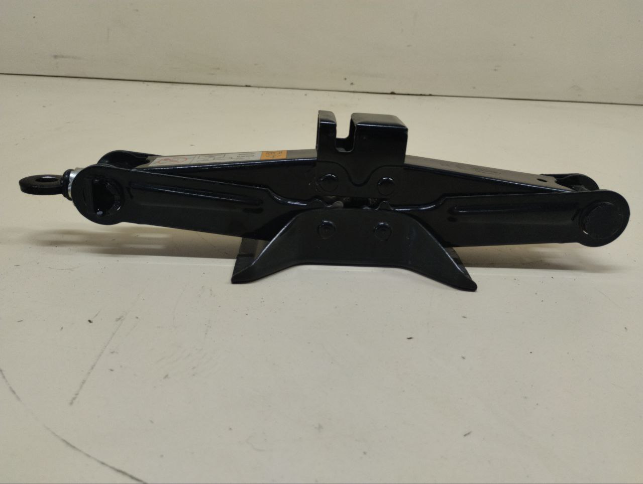 Домкрат Mazda Mazda 3 (BM) 2013-2016 Домкрат Mazda Mazda 3 (BM) 2013-2016