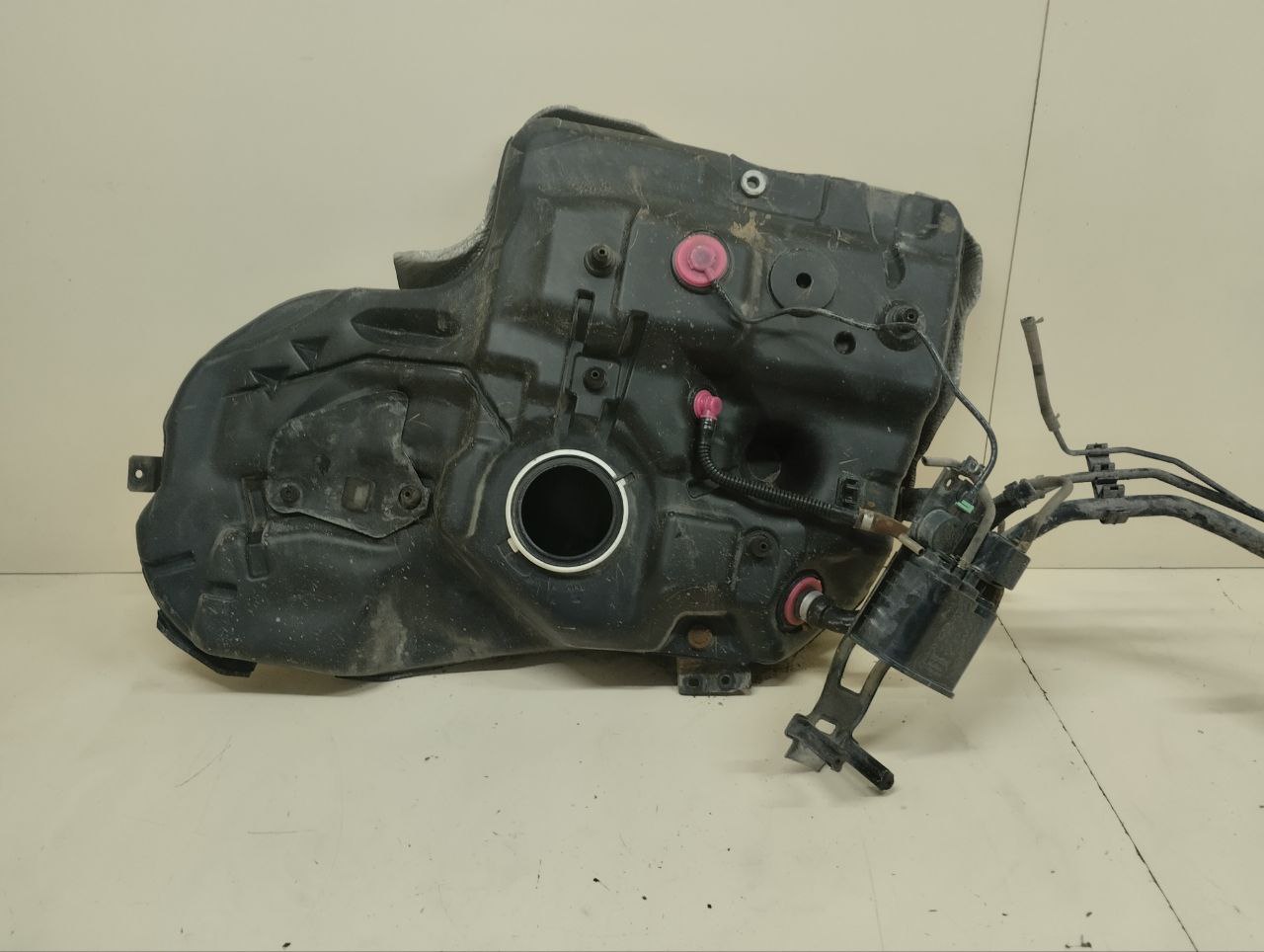 Бак топливный Lexus RX 350 /450h (XL10) 2009-2015 Бак топливный Lexus RX 350 /450h (XL10) 2009-2015