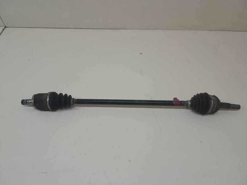 Полуось передняя правая Nissan Almera (N16) 2000-2006