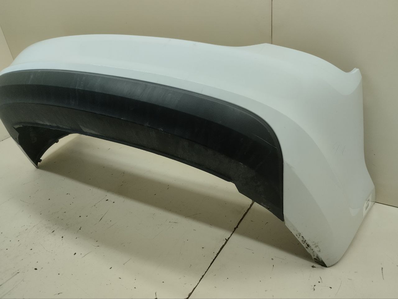 Бампер задний Skoda Rapid 2012-2020 Бампер задний Skoda Rapid 2012-2020