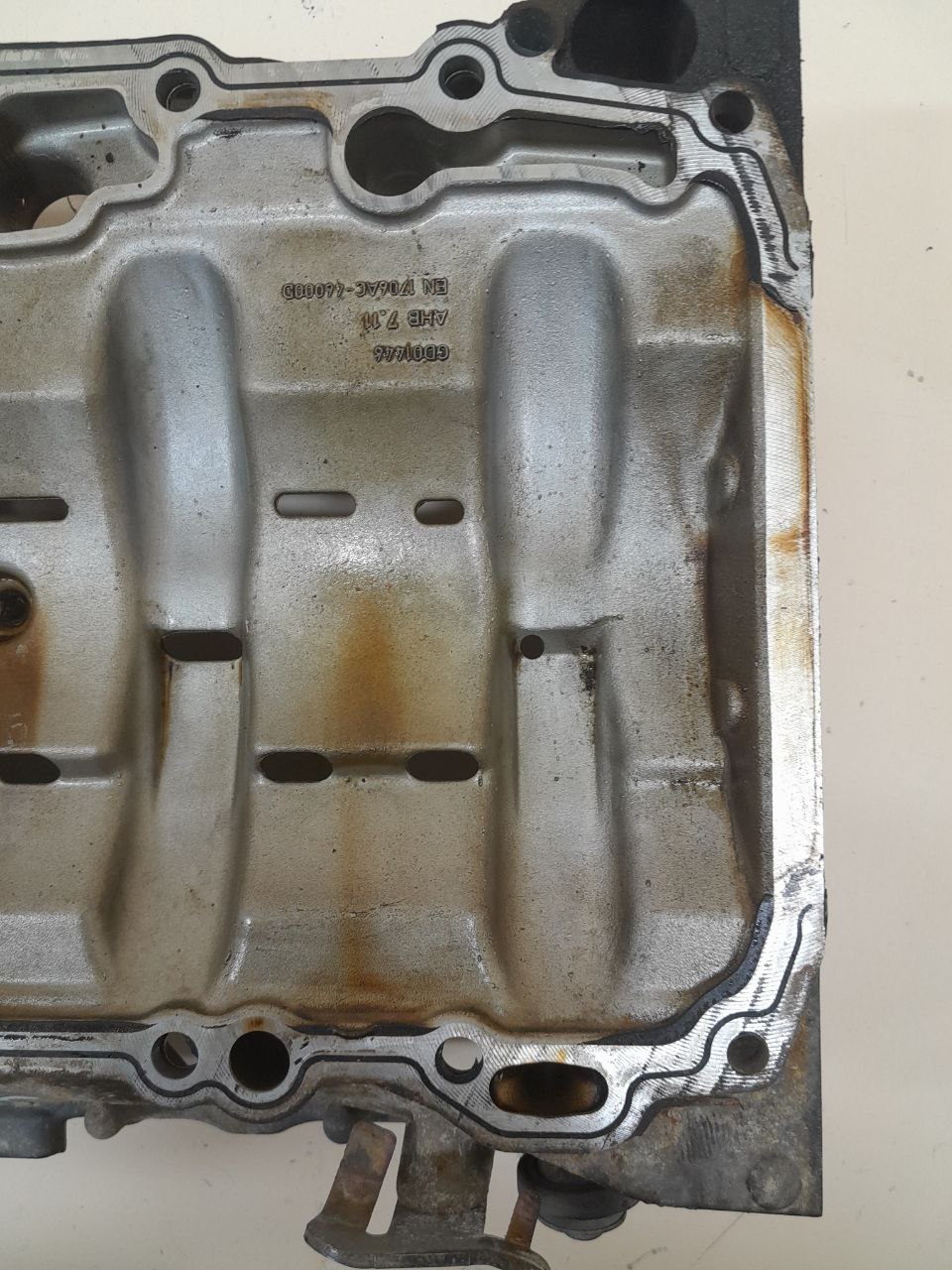 Поддон масляный двигателя Skoda Octavia (A5 1Z-) 2004-2013 Поддон масляный двигателя Skoda Octavia (A5 1Z-) 2004-2013