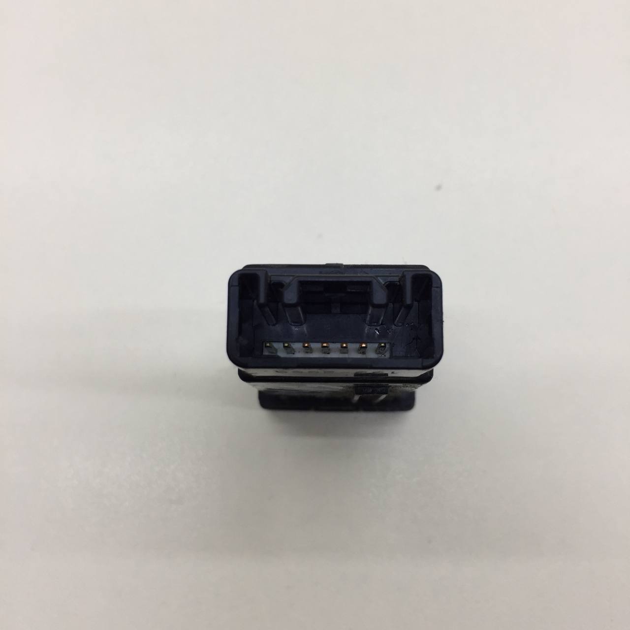 Кнопка обогрева сидений Toyota Auris (E150) 2006-2012