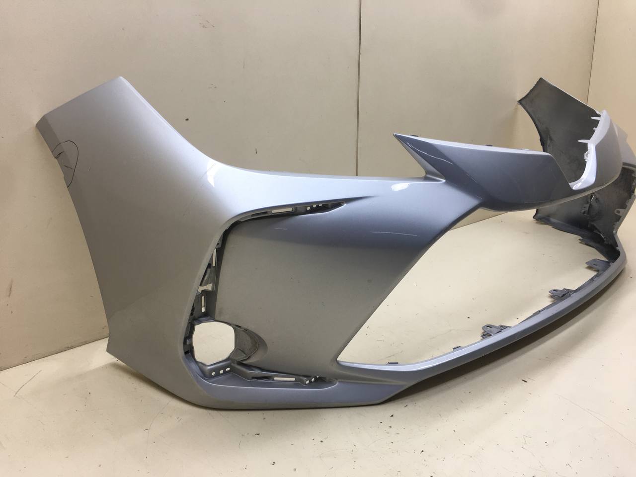 Бампер передний Toyota Corolla E210 2018>