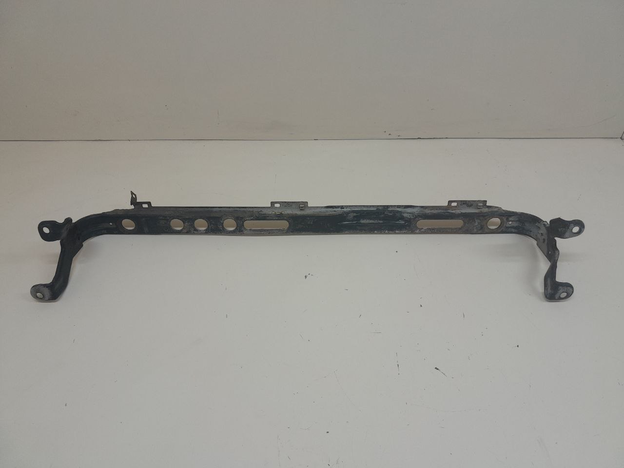 Балка подрадиаторная Ford Focus 2 (DB) 2008-2011 Балка подрадиаторная Ford Focus 2 (DB) 2008-2011