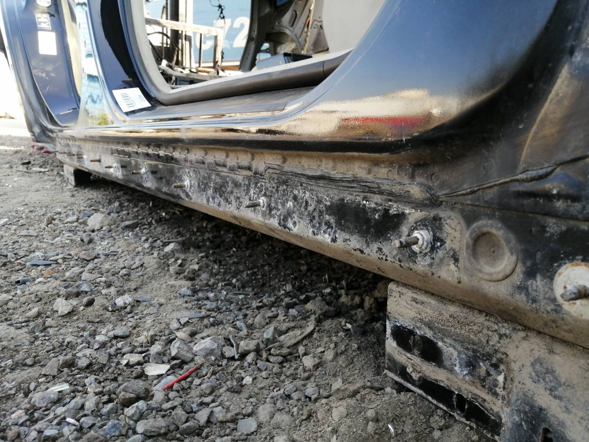 Порог со стойкой правый Mercedes-Benz M-Class (W164) 2005-2011