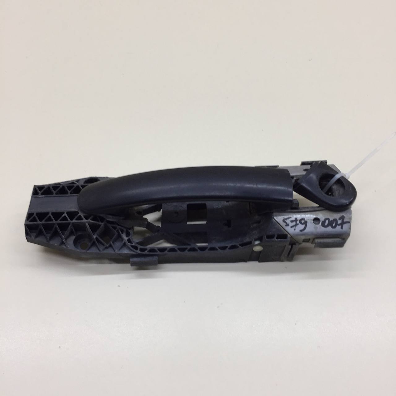 Ручка двери передней наружная левая Volkswagen Polo (MK5) 2011-2020 Ручка двери передней наружная левая Volkswagen Polo (MK5) 2011-2020