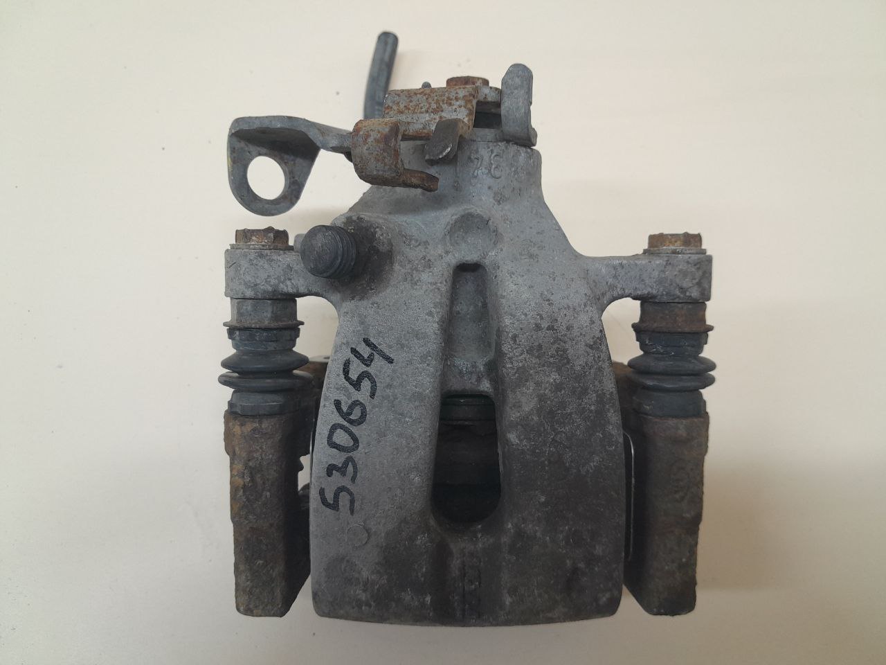 Суппорт задний левый Kia Venga (YN) 2010-2017