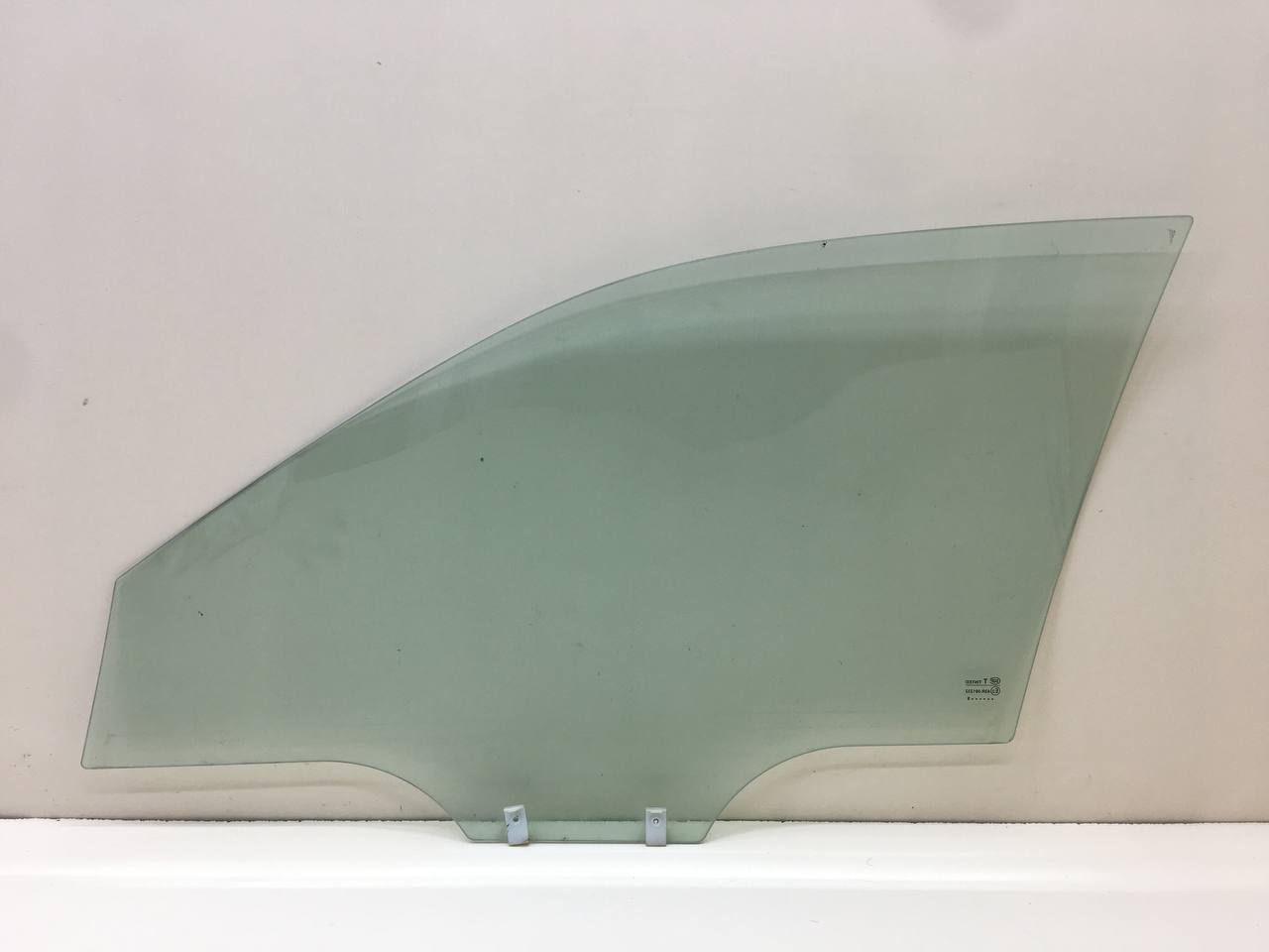 Стекло двери передней правой Kia Spectra (SD) 2004-2011