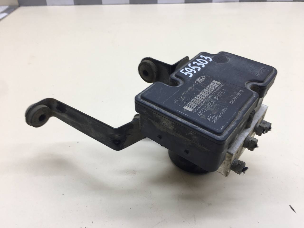 Блок ABS (насос) Ford Focus 2 (DB) 2008-2011 Блок ABS (насос) Ford Focus 2 (DB) 2008-2011
