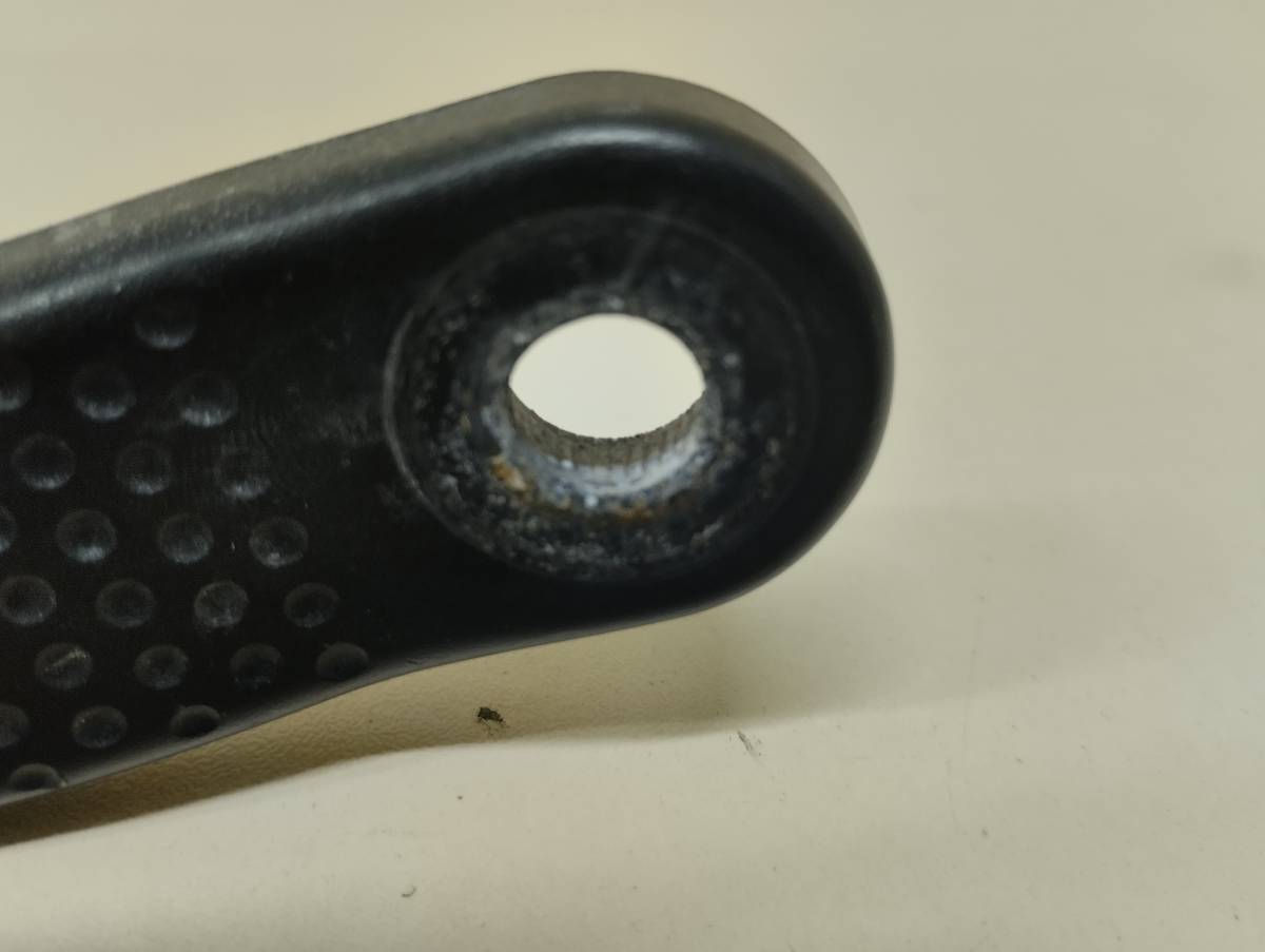 Поводок стеклоочистителя передний левый Citroen C4 2011>