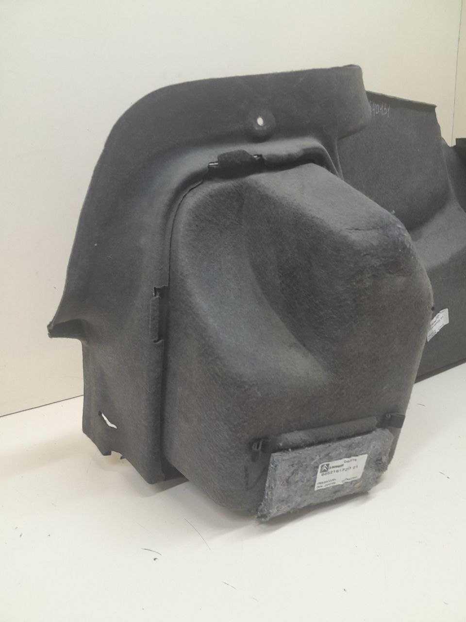 Обшивка багажника Citroen C5 2008-2016 Обшивка багажника Citroen C5 2008-2016