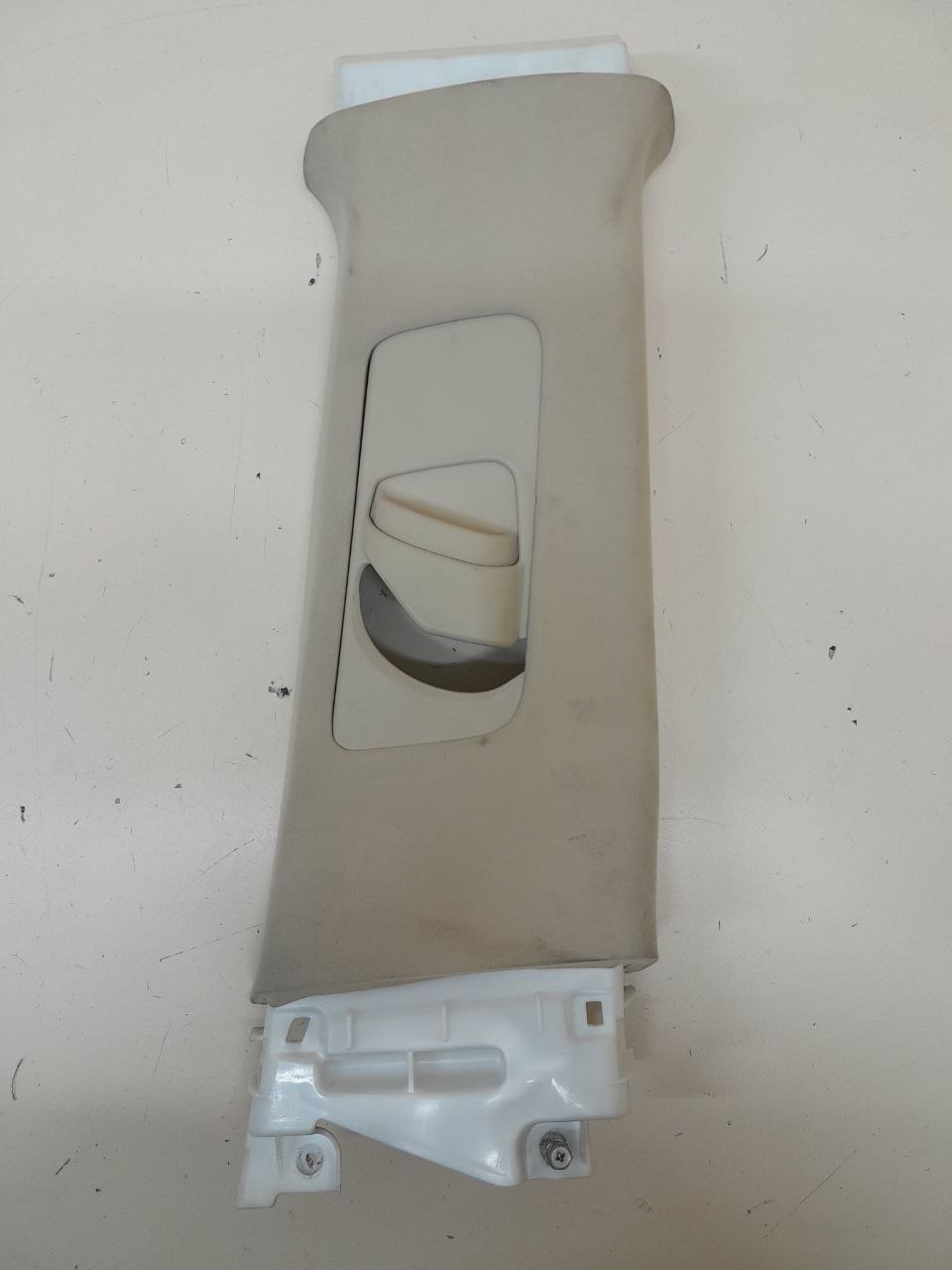 Обшивка стойки Lexus RX 350 /450h (XL10) 2009-2015 Обшивка стойки Lexus RX 350 /450h (XL10) 2009-2015