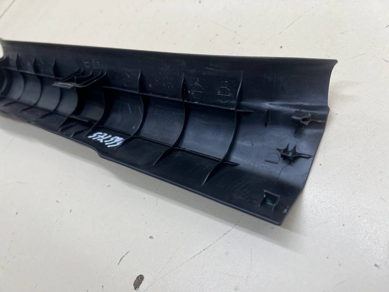 Накладка порога (внутренняя) Toyota Rav 4 (XA40) 2013-2019