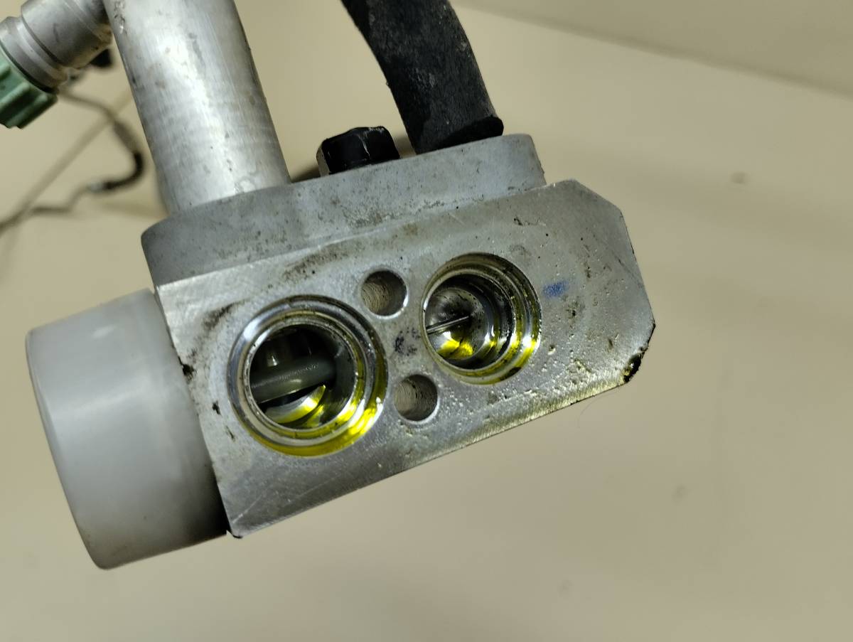 Трубка кондиционера Hyundai ix55 (EN) 2006-2013 Трубка кондиционера Hyundai ix55 (EN) 2006-2013
