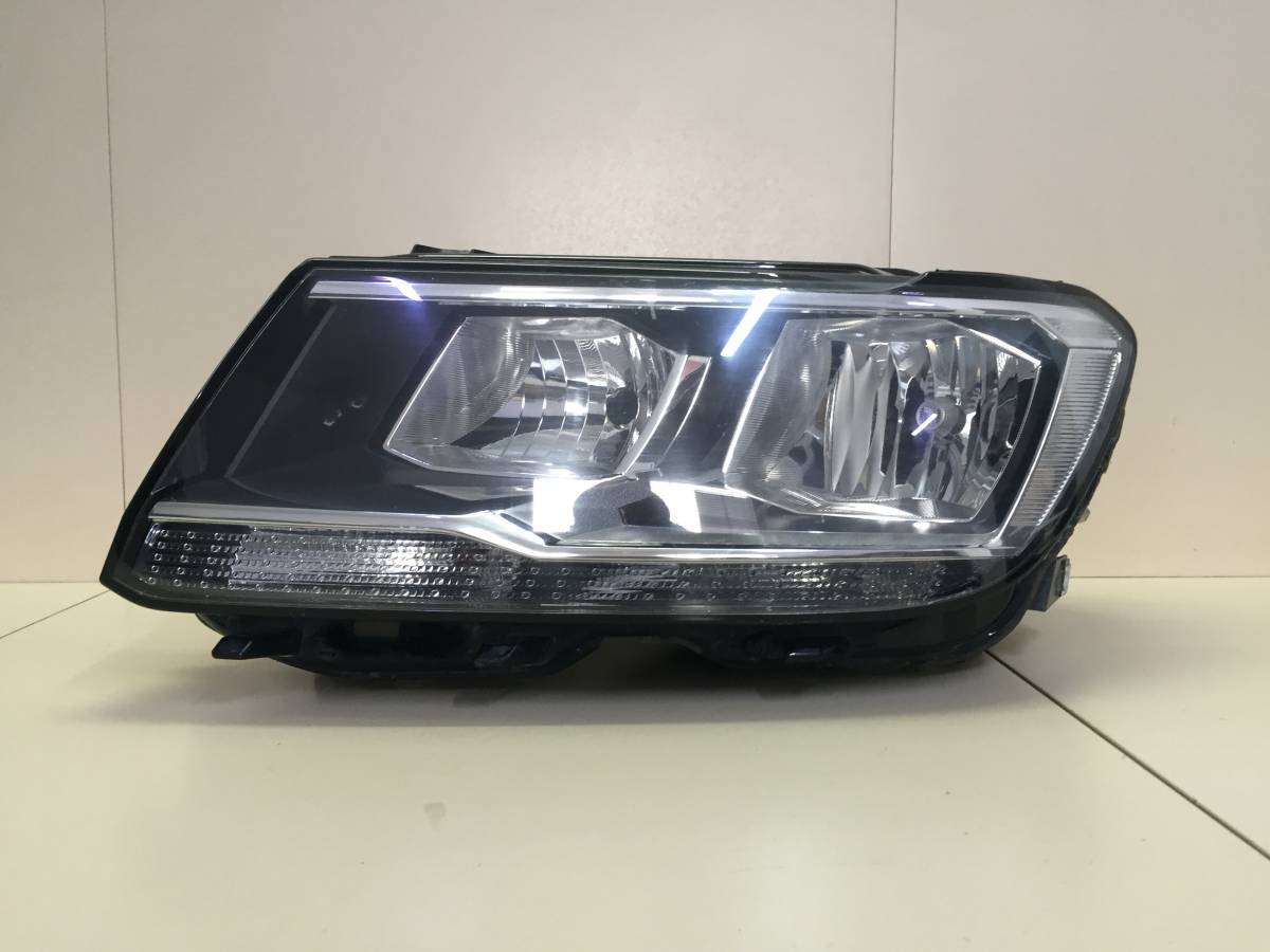 Фара левая Volkswagen Tiguan 2017>