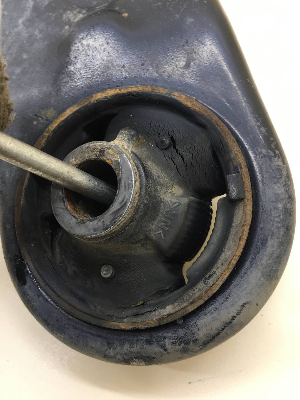 Рычаг передний левый Toyota Rav 4 (XA40) 2013-2019