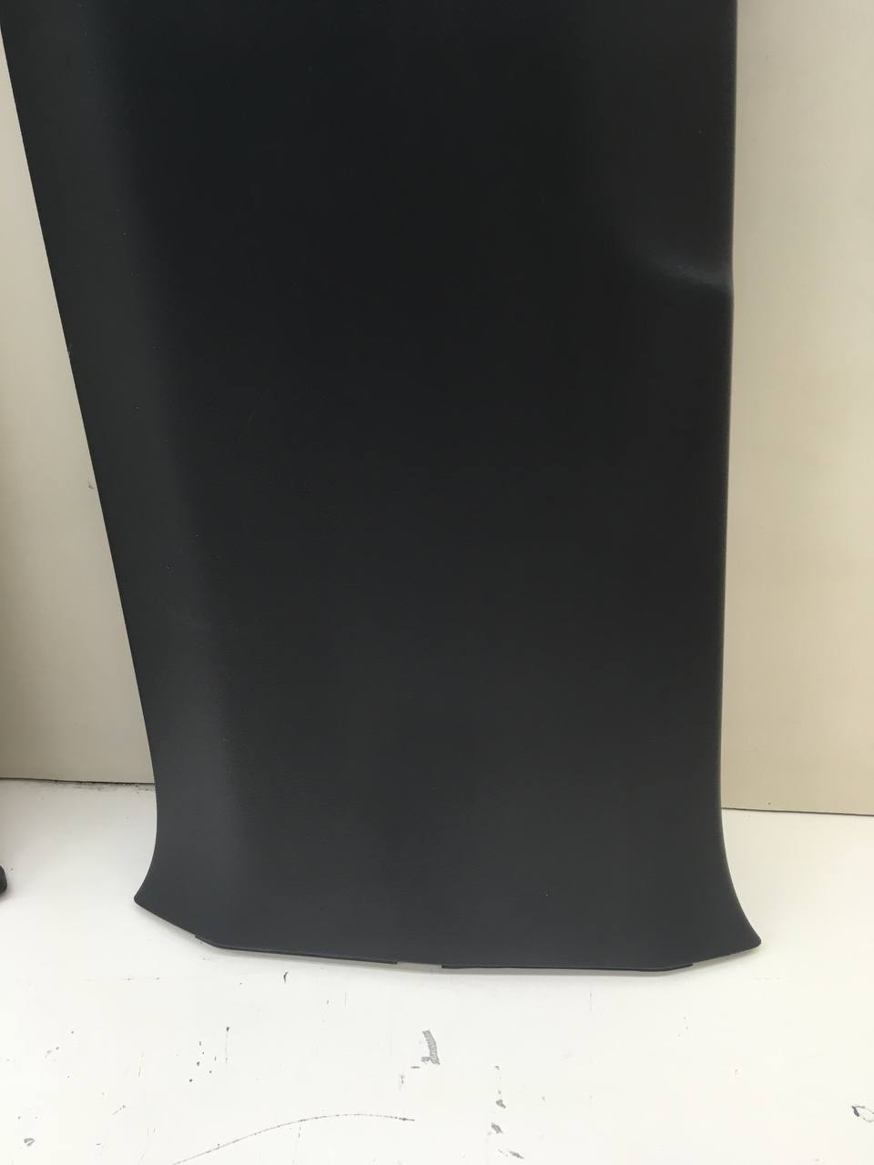 Обшивка стойки Skoda Rapid 2012-2020