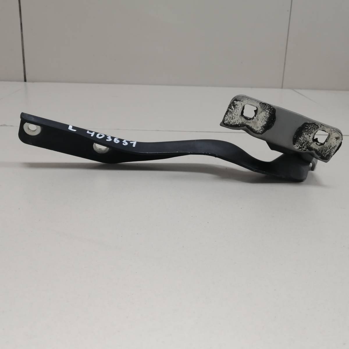 Петля капота левая Nissan Qashqai (J10) 2006-2013