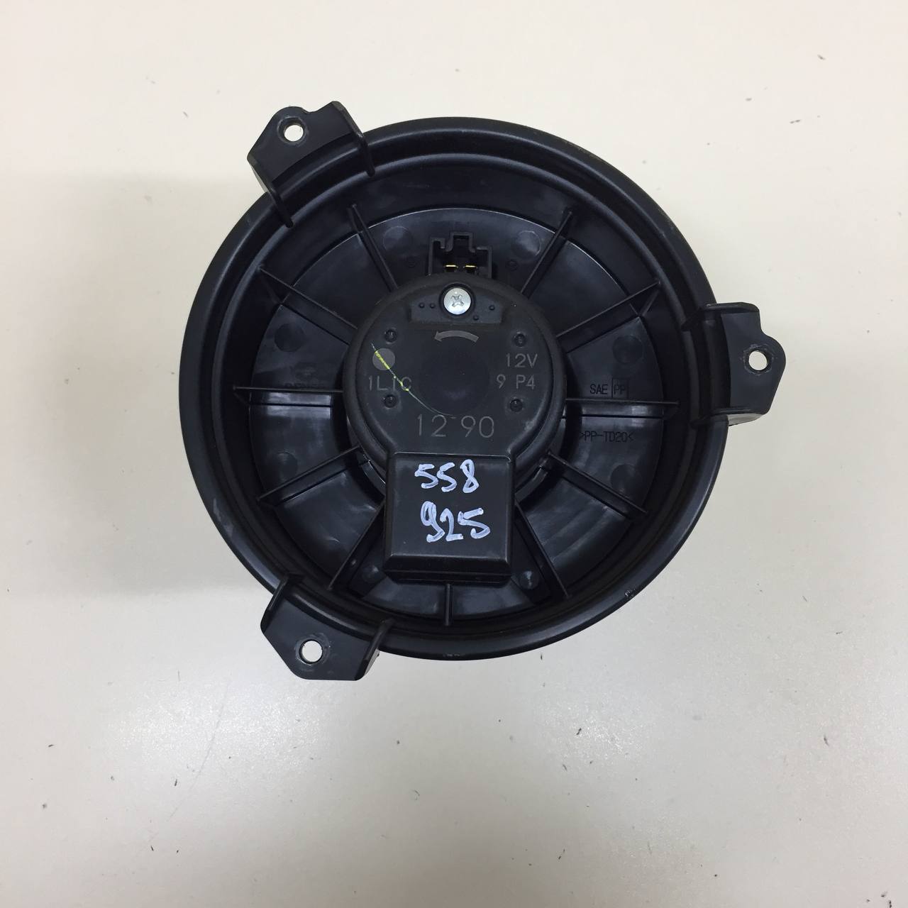 Моторчик отопителя Toyota Highlander (U40) 2007-2013 Моторчик отопителя Toyota Highlander (U40) 2007-2013
