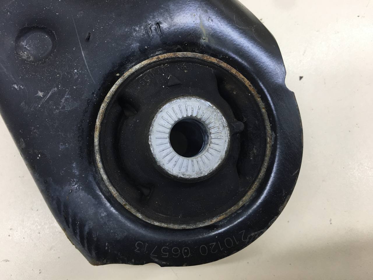 Рычаг передний левый Skoda Karoq 2017>