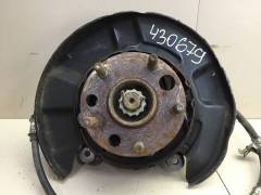 Кулак поворотный задний правый Toyota Caldina (T210) 1997-2002