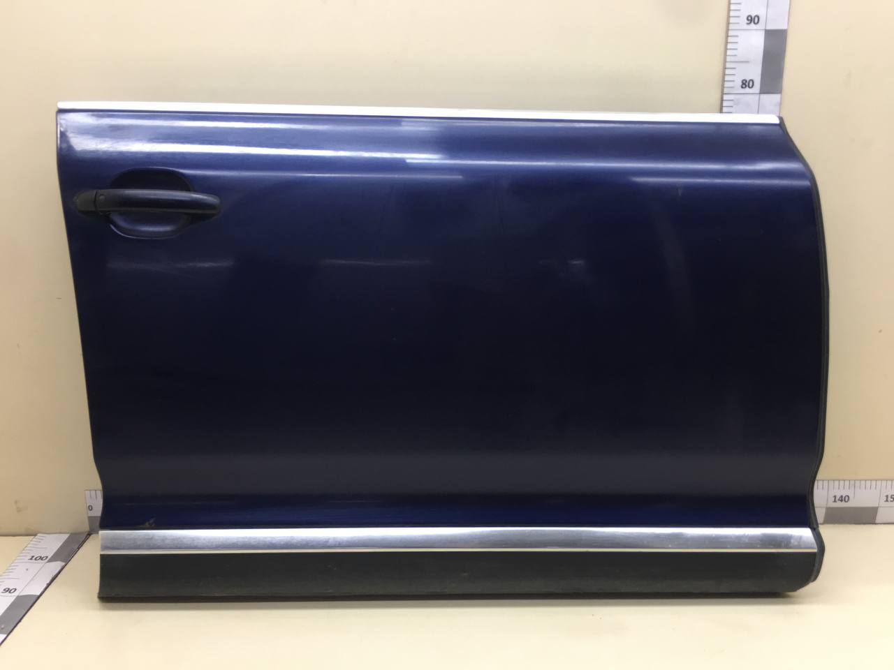 Дверь передняя правая Volkswagen Touareg (7L) 2002-2010