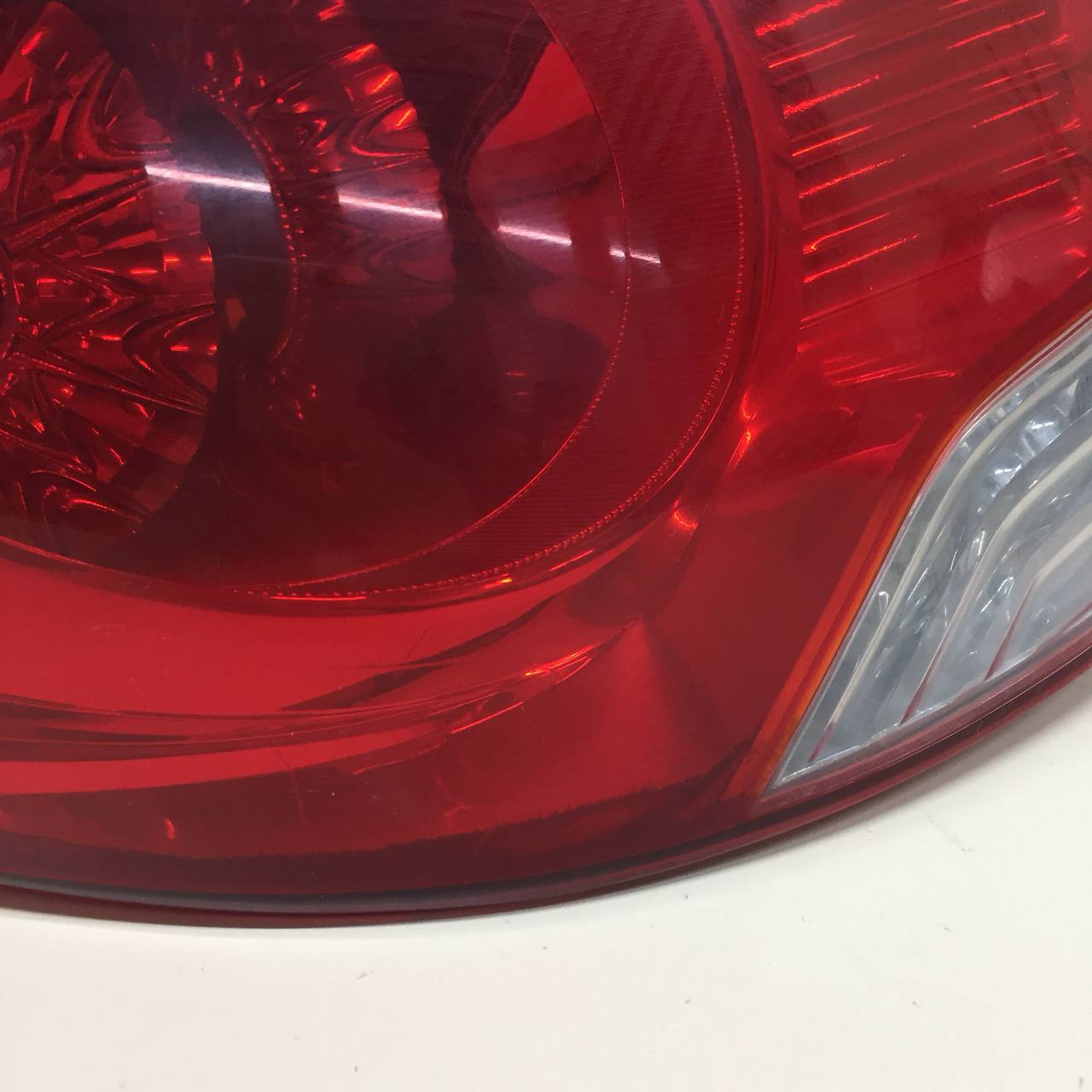 Фонарь задний левый Hyundai Solaris (RB) 2010-2017 Фонарь задний левый Hyundai Solaris (RB) 2010-2017